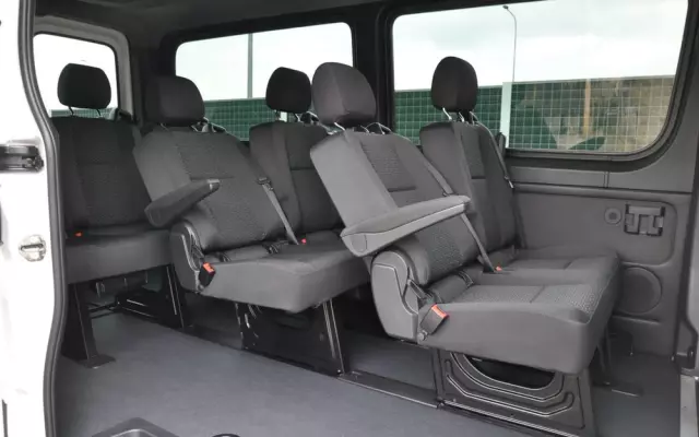 MERCEDES-BENZ Sprinter 319 CDI Standard SELECT 9G-Tronic 907.233