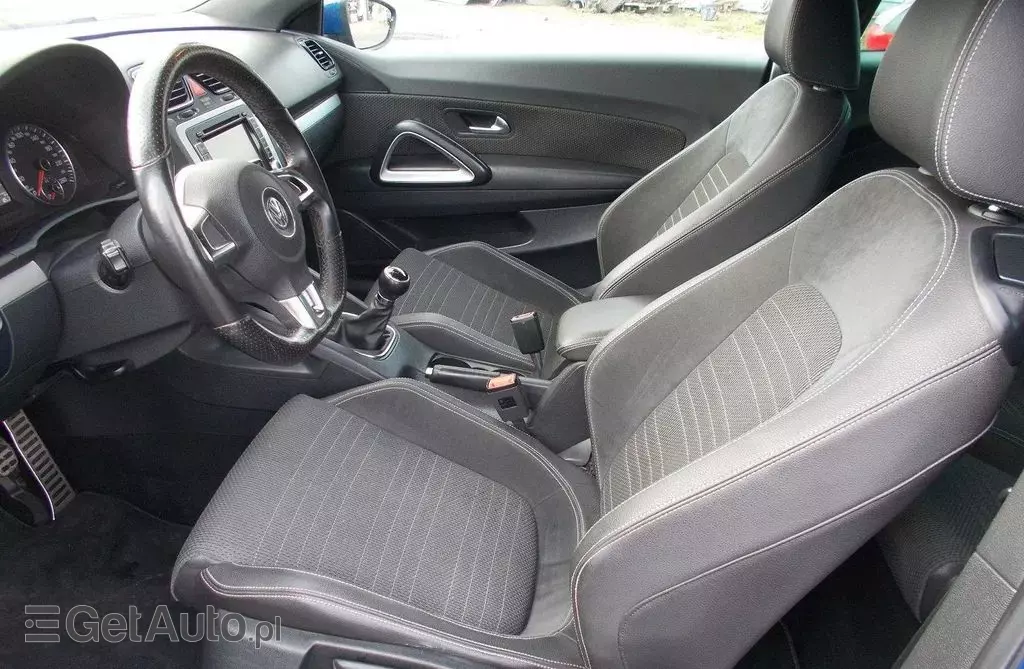 VOLKSWAGEN Scirocco 