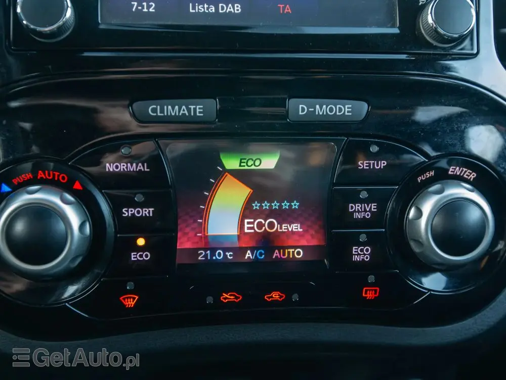 NISSAN Juke 1.2 DIG-T N-Connecta