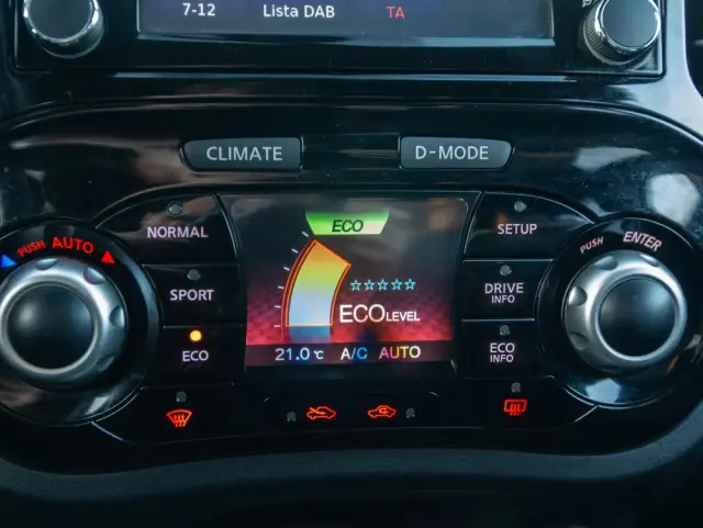 NISSAN Juke 1.2 DIG-T N-Connecta