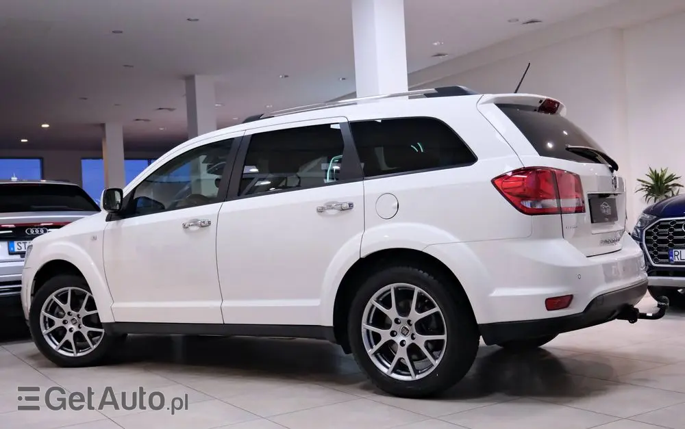 FIAT Freemont 2.0 Multijet 16V DPF Automatik Allrad Cross