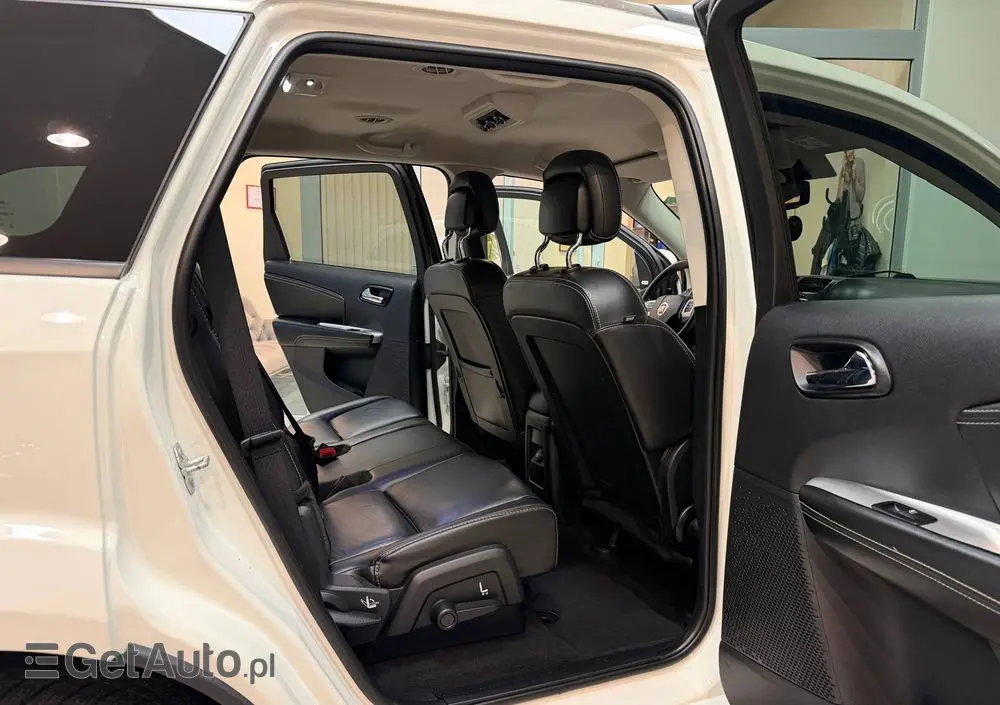 FIAT Freemont 2.0 Multijet 16V DPF Automatik Allrad Cross