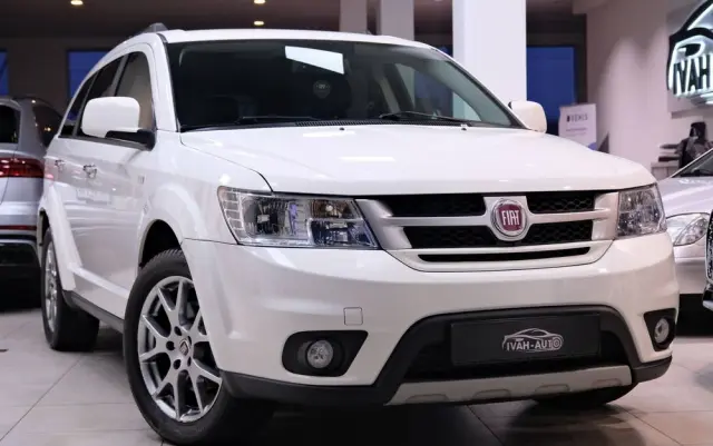 FIAT Freemont 2.0 Multijet 16V DPF Automatik Allrad Cross