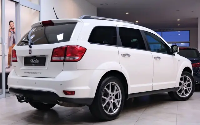 FIAT Freemont 2.0 Multijet 16V DPF Automatik Allrad Cross