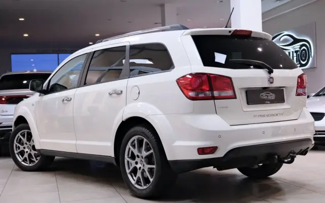 FIAT Freemont 2.0 Multijet 16V DPF Automatik Allrad Cross