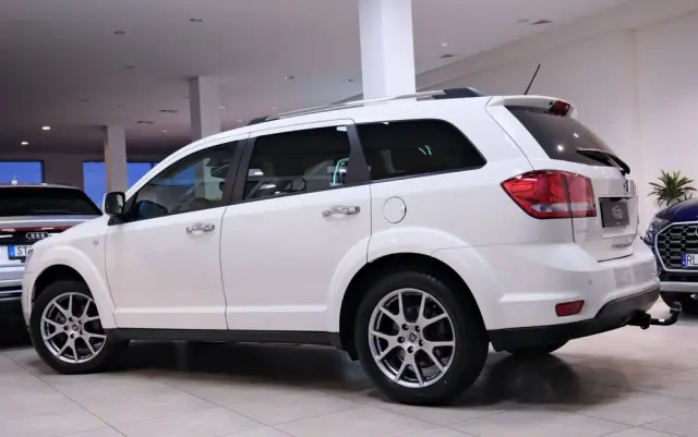 FIAT Freemont 2.0 Multijet 16V DPF Automatik Allrad Cross