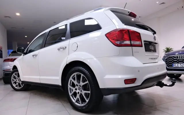 FIAT Freemont 2.0 Multijet 16V DPF Automatik Allrad Cross