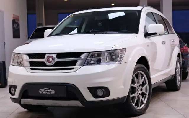 FIAT Freemont 2.0 Multijet 16V DPF Automatik Allrad Cross