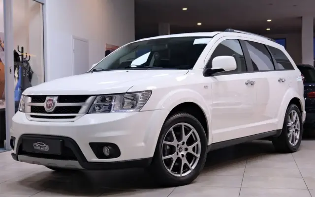 FIAT Freemont 2.0 Multijet 16V DPF Automatik Allrad Cross