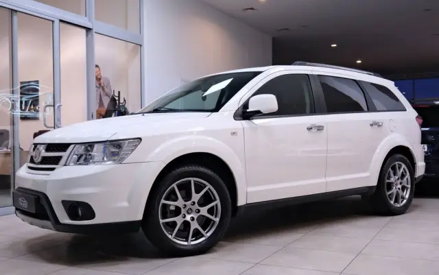 FIAT Freemont 2.0 Multijet 16V DPF Automatik Allrad Cross