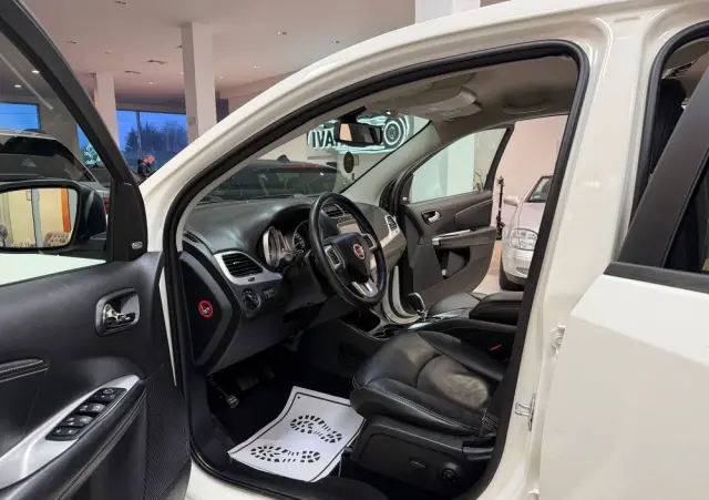 FIAT Freemont 2.0 Multijet 16V DPF Automatik Allrad Cross