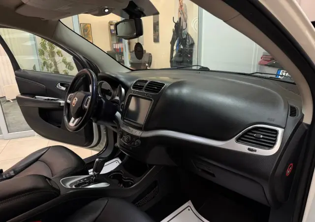 FIAT Freemont 2.0 Multijet 16V DPF Automatik Allrad Cross