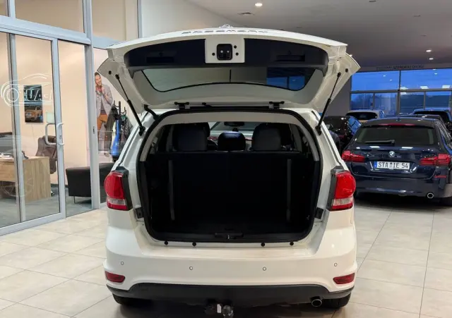 FIAT Freemont 2.0 Multijet 16V DPF Automatik Allrad Cross