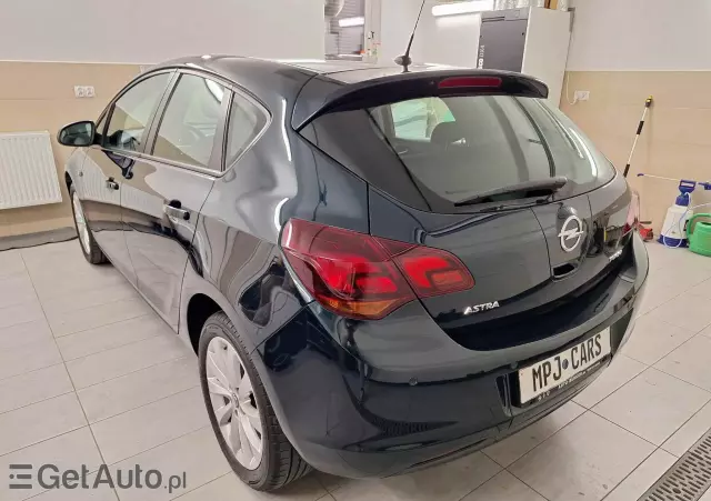 OPEL Astra IV 1.4 T Active EU6