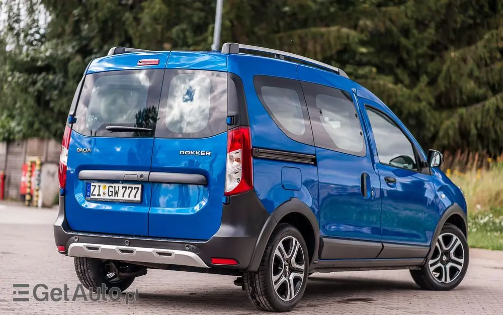 DACIA Dokker TCe 115 Stepway Celebration