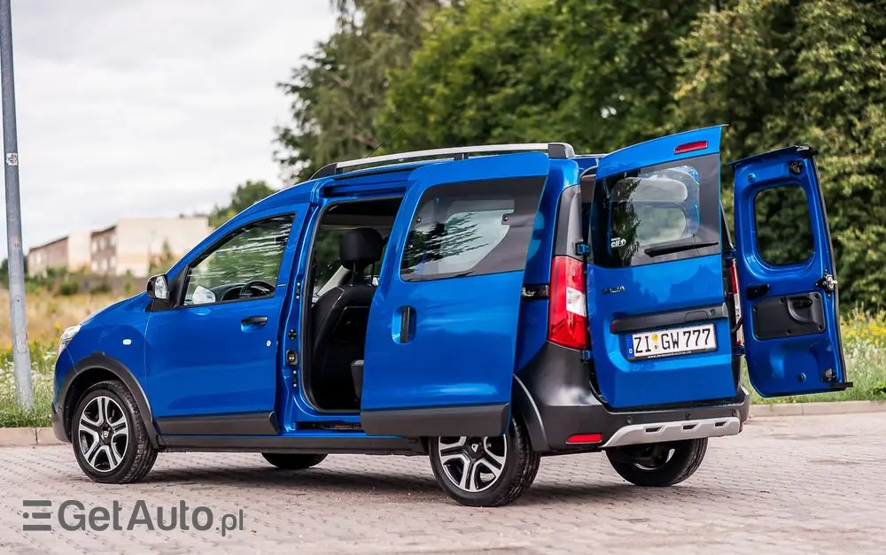 DACIA Dokker TCe 115 Stepway Celebration