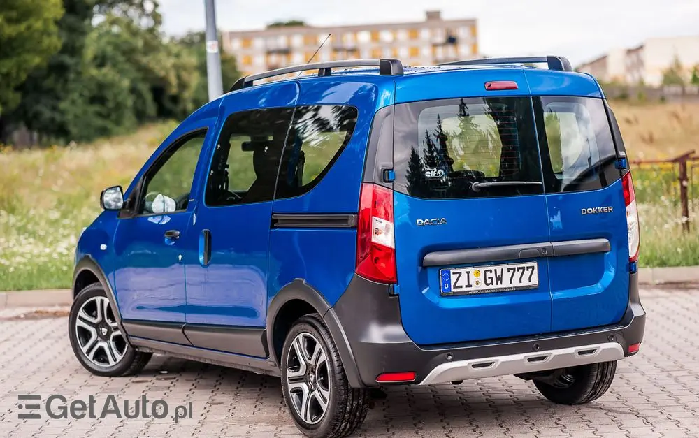 DACIA Dokker TCe 115 Stepway Celebration