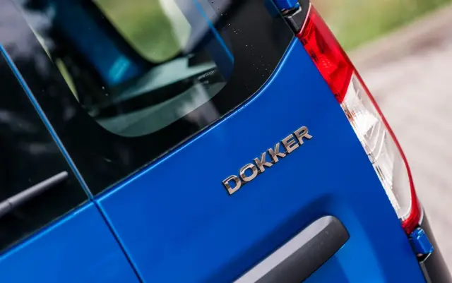 DACIA Dokker TCe 115 Stepway Celebration