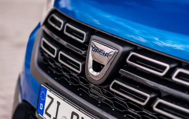 DACIA Dokker TCe 115 Stepway Celebration