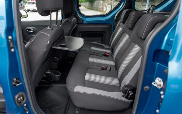 DACIA Dokker TCe 115 Stepway Celebration