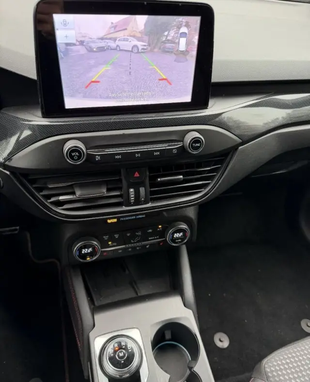 FORD Focus 2.0 TDCi ST-Line Red ASS PowerShift