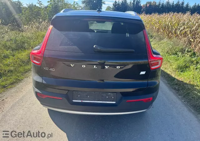 VOLVO XC 40 Momentum