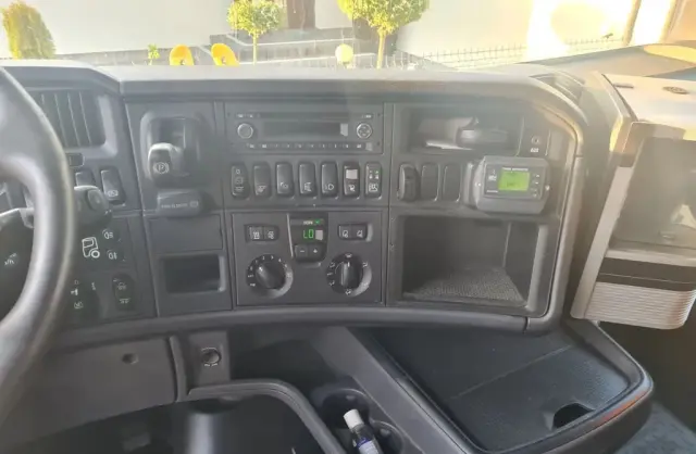 SCANIA R 