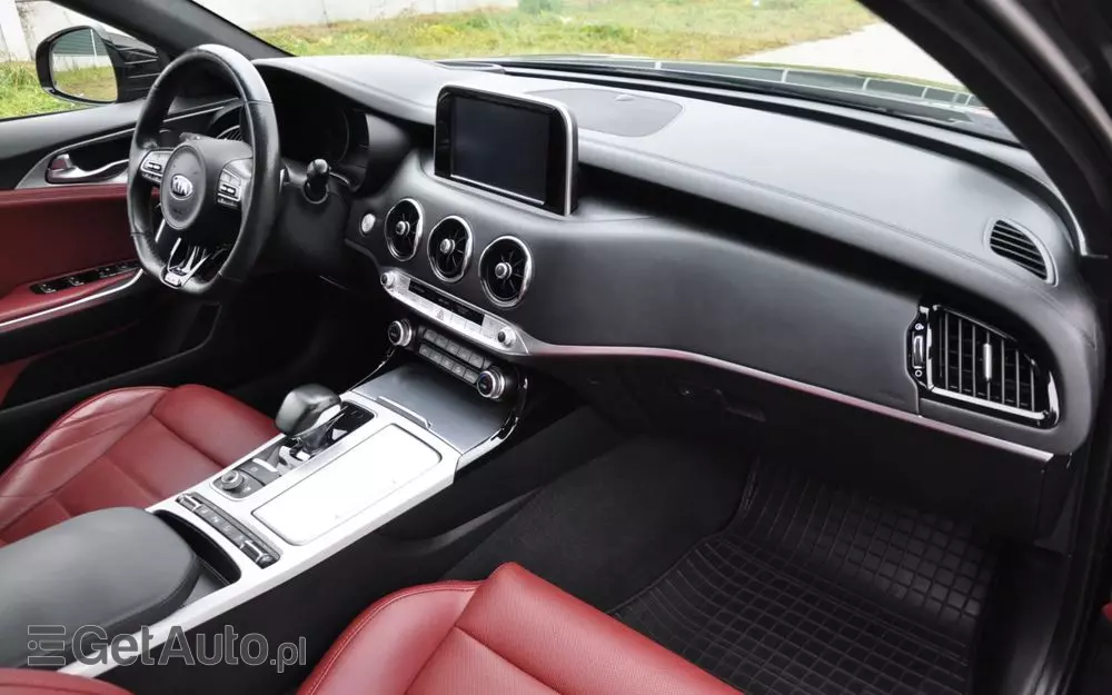 KIA Stinger 3.3 T-GDI V6 GT AWD