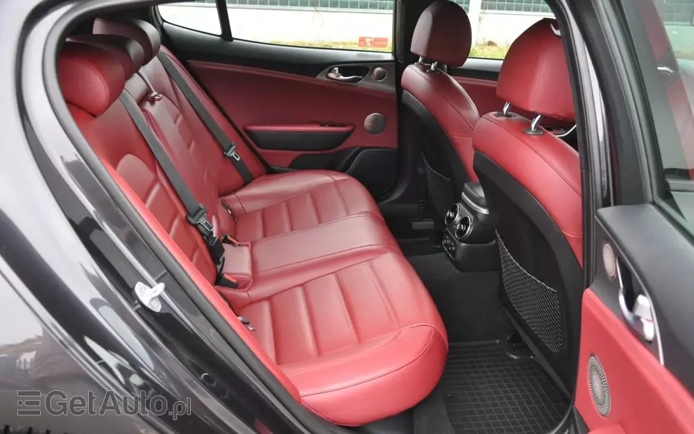 KIA Stinger 3.3 T-GDI V6 GT AWD