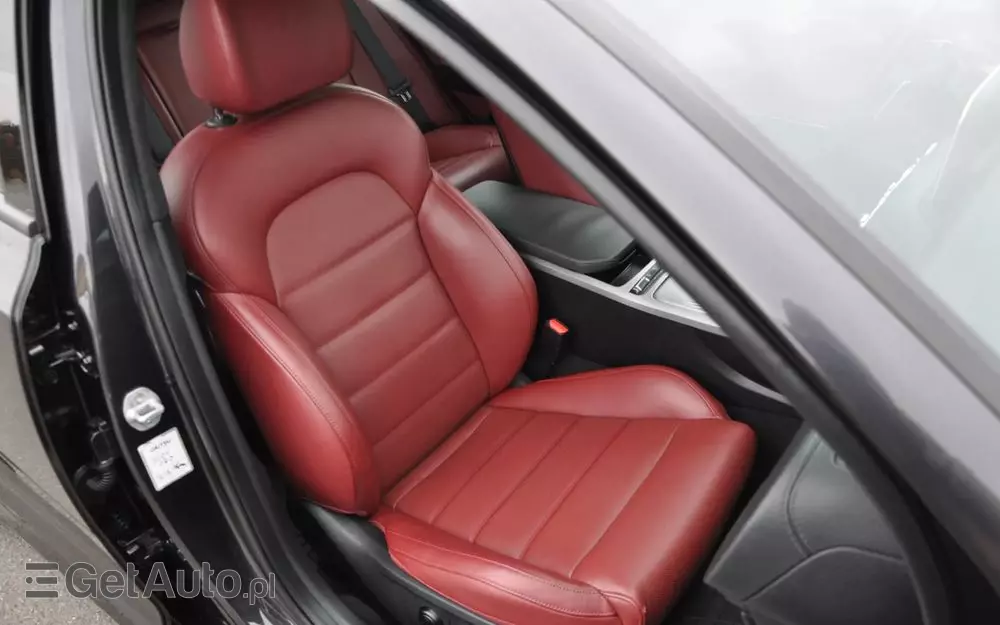 KIA Stinger 3.3 T-GDI V6 GT AWD