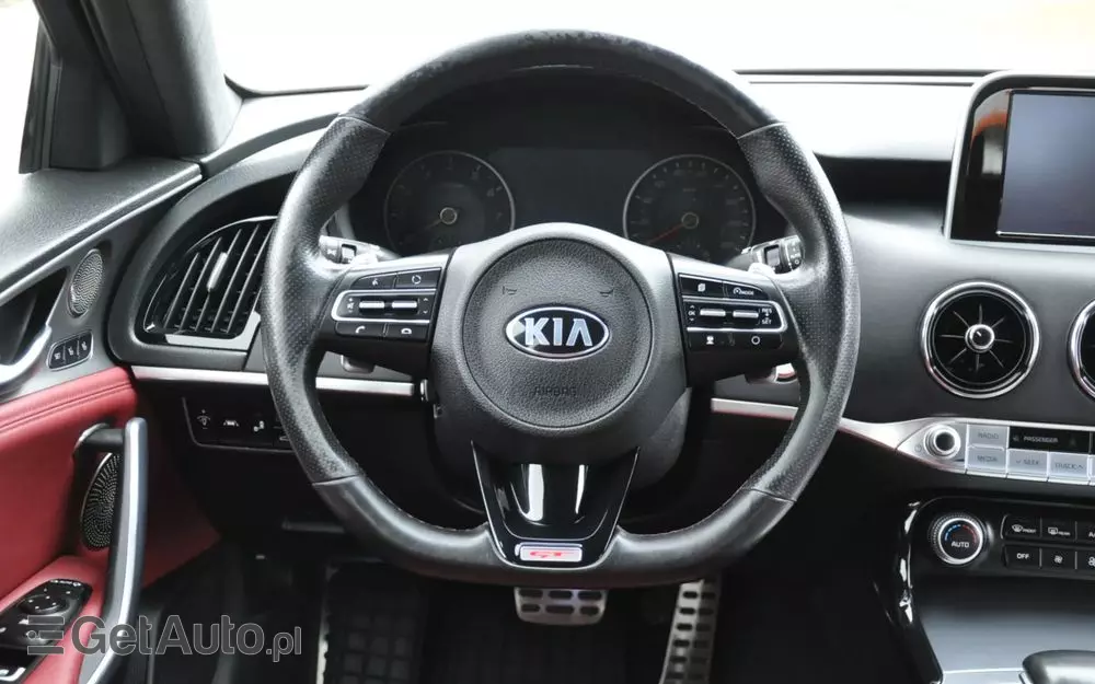 KIA Stinger 3.3 T-GDI V6 GT AWD