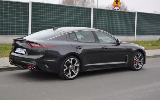 KIA Stinger 3.3 T-GDI V6 GT AWD