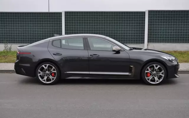 KIA Stinger 3.3 T-GDI V6 GT AWD