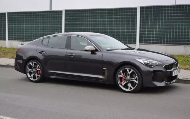 KIA Stinger 3.3 T-GDI V6 GT AWD