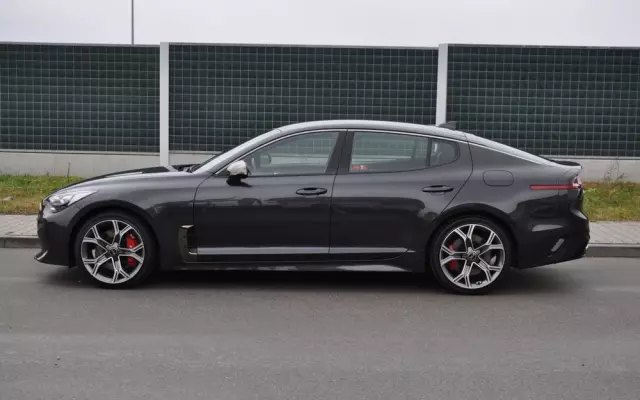 KIA Stinger 3.3 T-GDI V6 GT AWD