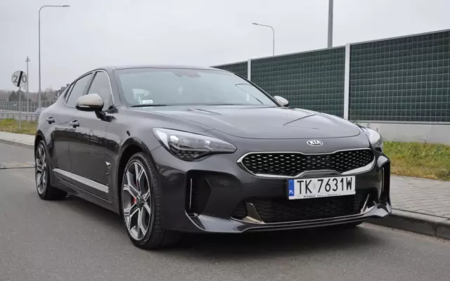 KIA Stinger 3.3 T-GDI V6 GT AWD