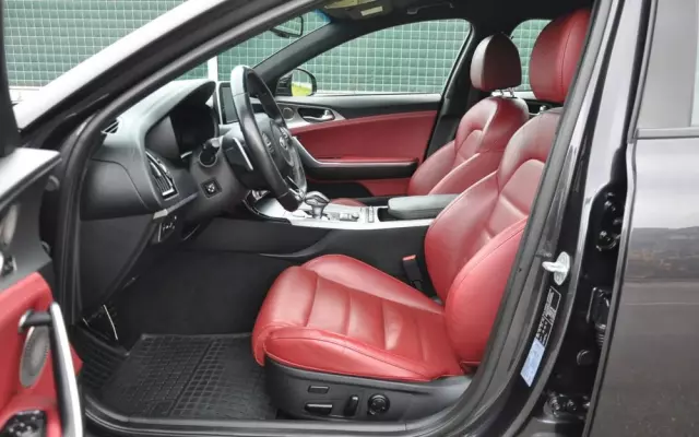 KIA Stinger 3.3 T-GDI V6 GT AWD