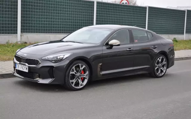 KIA Stinger 3.3 T-GDI V6 GT AWD