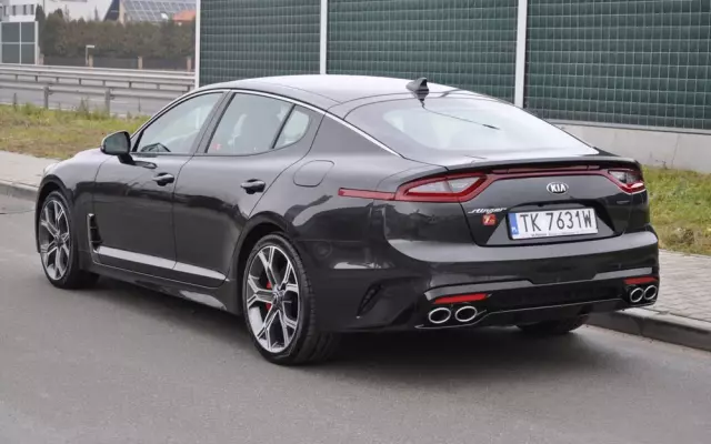 KIA Stinger 3.3 T-GDI V6 GT AWD