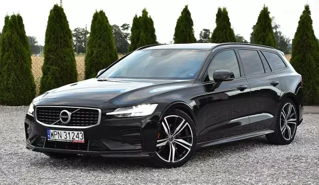 VOLVO V60 