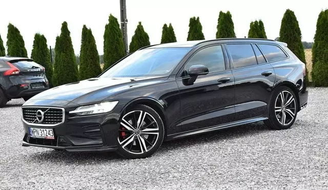 VOLVO V60 