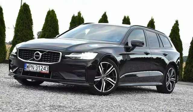 VOLVO V60 