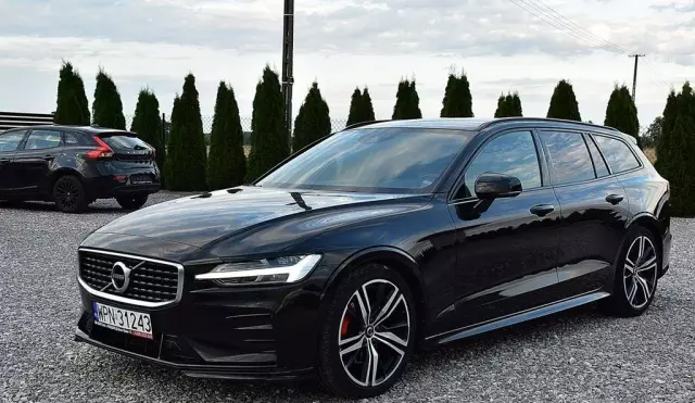 VOLVO V60 