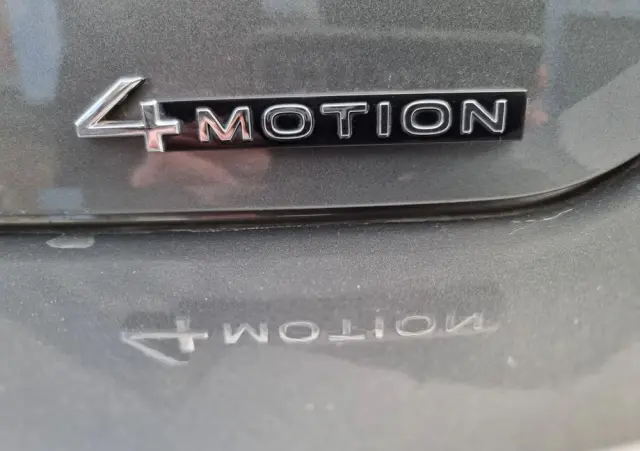 VOLKSWAGEN T-Roc 2.0 TSI 4Motion DSG Sport