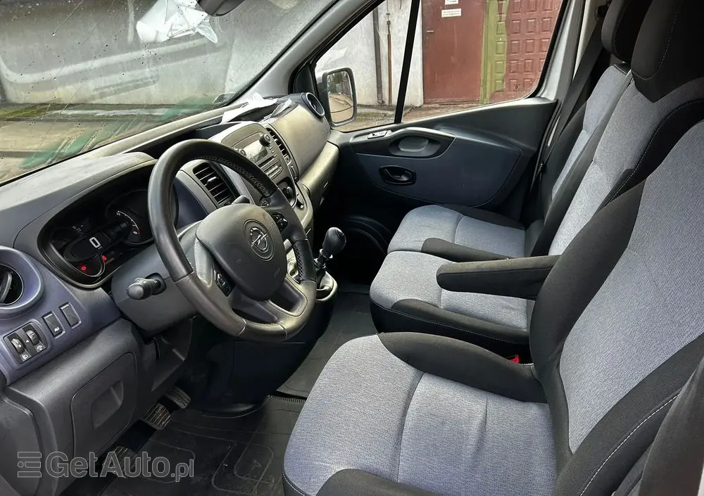 OPEL Vivaro 