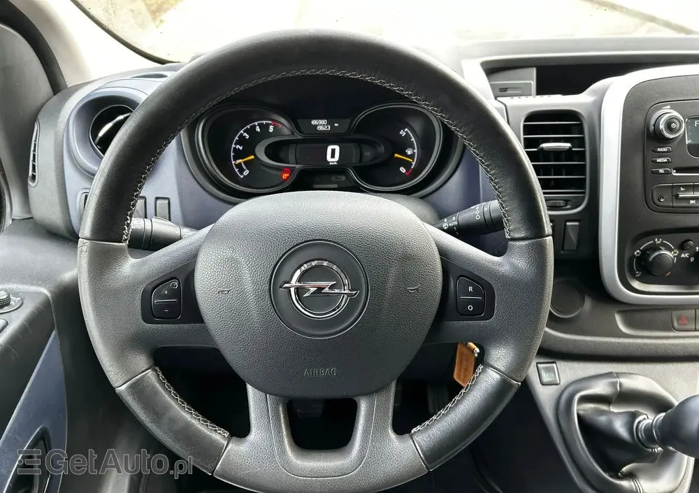 OPEL Vivaro 