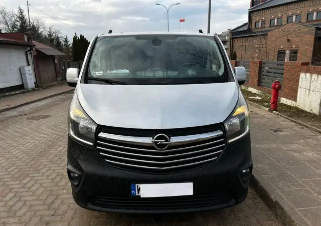 OPEL Vivaro 