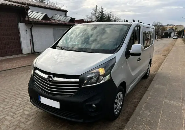 OPEL Vivaro 