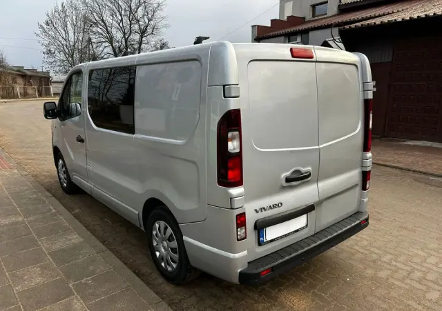 OPEL Vivaro 
