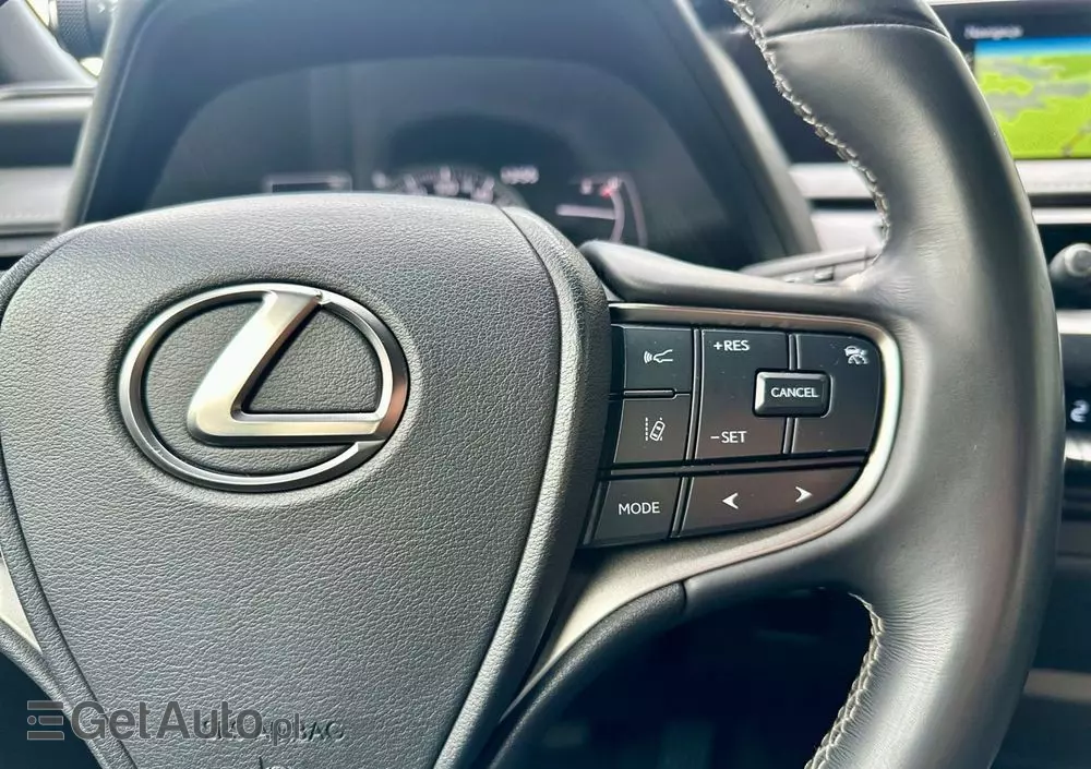 LEXUS UX 250h Business Edition